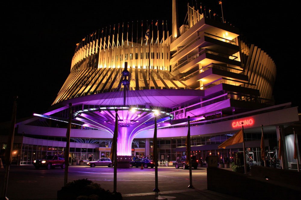 montreal-casino-entrance