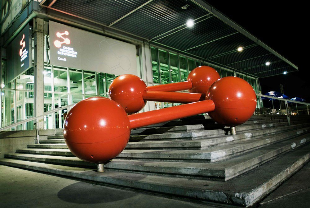 montreal-centre-des-sciences-de-montreal-balls