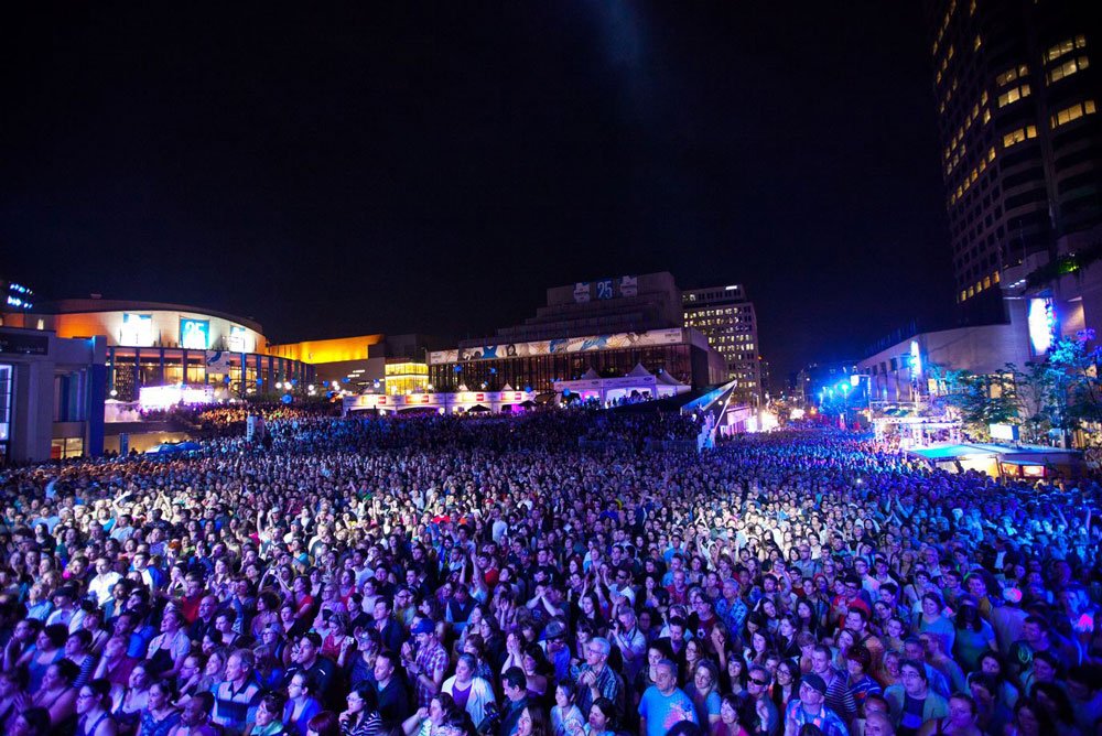 montreal-francofolies-de-montreal-crowds