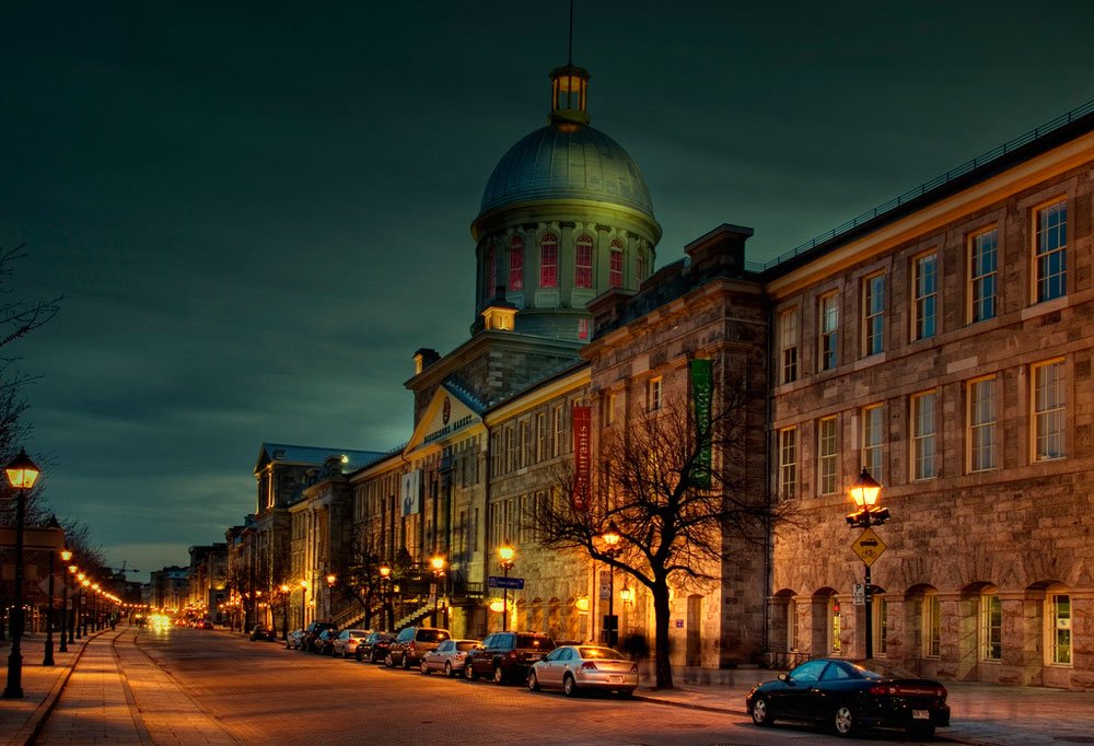 old-montreal-bonsecours-market-night